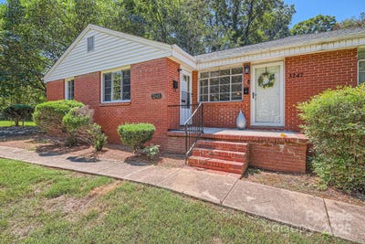 /international/us/3245-minnesota-road-charlotte-nc-110094267739/
