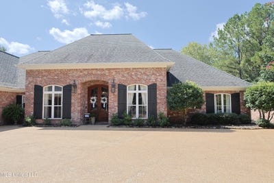 /international/us/68-southbrook-lane-brookhaven-ms-110103776052/