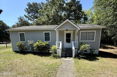 /international/us/104-james-street-aberdeen-nc-110108279050/