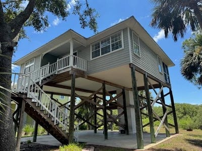 /international/us/16390-hodges-ave-cedar-key-fl-110089223647/