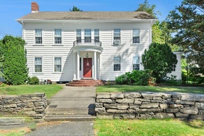 /international/us/647-main-street-shrewsbury-ma-110102883979/