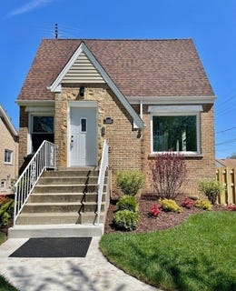 /international/us/3335-sunnyside-avenue-brookfield-il-110107417564/