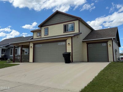 /international/us/2714-chokecherry-street-williston-nd-110109143629/