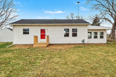 /international/us/1048-s-kalamazoo-avenue-marshall-mi-110104413492/