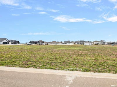 /international/us/417-manor-hill-drive-chatham-il-110106736929/