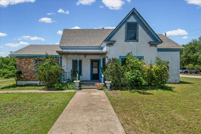 /international/us/700-n-3rd-street-mcgregor-tx-110108066764/