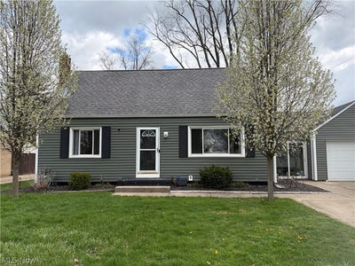 /international/us/4300-broadway-avenue-ne-louisville-oh-110107781012/