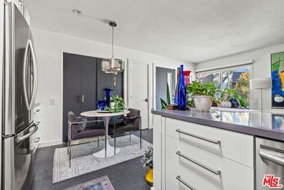 /international/us/3060-e-sunflower-cir-palm-springs-ca-110107601590/