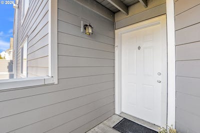 /international/us/17516-nw-springville-rd-portland-or-110120414910/
