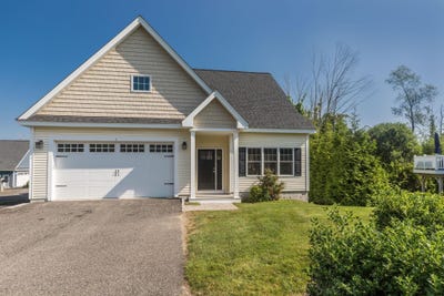 /international/us/6-chadwick-circle-windham-nh-110101013377/