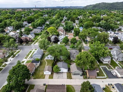 /international/us/2110-market-st-la-crosse-wi-110109040452/