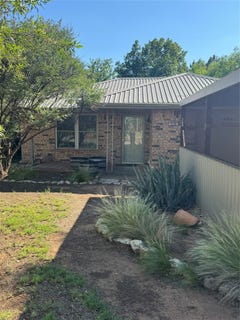 /international/us/701-avenue-g-sw-childress-tx-110108875670/