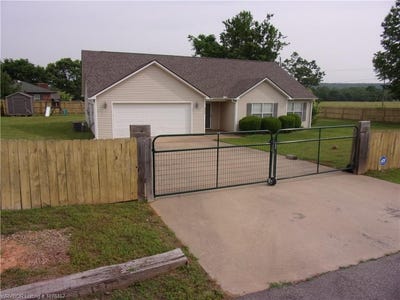 /international/us/2929-hattie-s-ln-ozark-ar-110095834161/