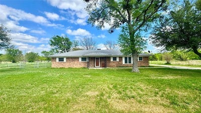 /international/us/2050-griffith-avenue-terrell-tx-110106990670/