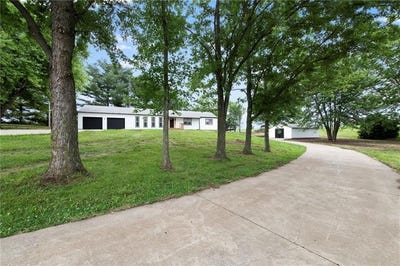 /international/us/23835-state-route-371-n-a-dearborn-mo-110100529348/