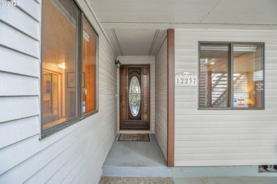 /international/us/12237-se-104th-ct-happy-valley-or-110100861796/