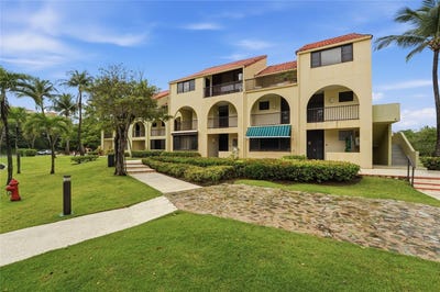 /international/us/83-beach-village-dr-humacao-pr-110106802729/
