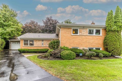 /international/us/216-valley-view-court-wilmette-il-110119932590/