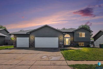 /international/us/3905-camden-ave-sioux-falls-sd-110108531489/