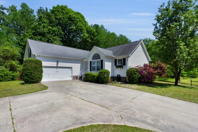 /international/us/107-sandpiper-court-new-bern-nc-110107610988/