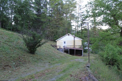 /international/us/72-greenbrier-street-camden-on-gauley-wv-110108714196/