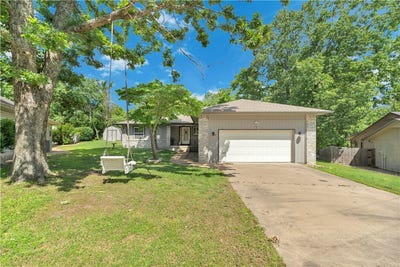 /international/us/3-ashton-circle-bella-vista-ar-110108302174/