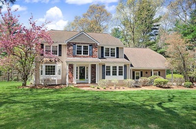 /international/us/8-pheasant-hill-rd-hopkinton-ma-110107781614/