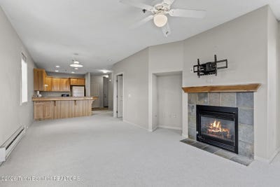 /international/us/1325-s-highway-89-jackson-wy-110107986794/