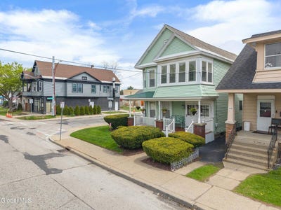 /international/us/302-304-michigan-avenue-schenectady-ny-110108022958/