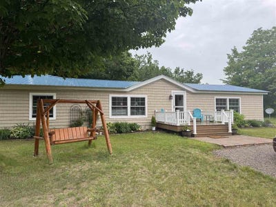 /international/us/10590-n-hayes-lane-carp-lake-mi-110108659011/