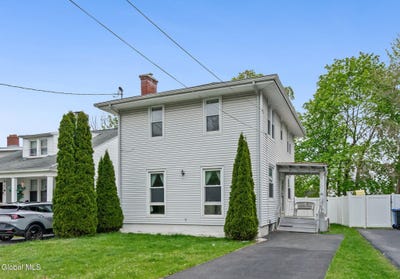/international/us/18-oakwood-street-albany-ny-110107690887/