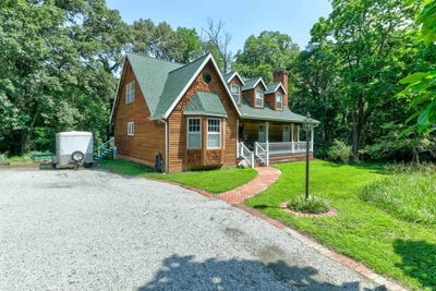 /international/us/15010-old-state-road-evansville-in-110099829940/