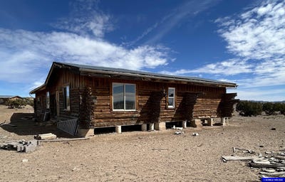 /international/us/224-pueblo-way-quemado-nm-110106003367/