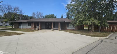 /international/us/101-kelly-s-court-forest-city-ia-110102779017/
