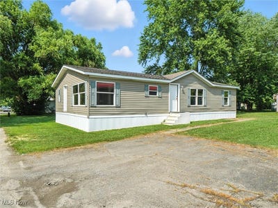 /international/us/3583-austin-road-unit-24-geneva-oh-110100939676/