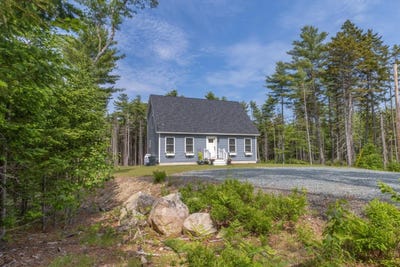 /international/us/41-white-deer-circle-bar-harbor-me-110100190576/