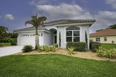 /international/us/4819-se-mariner-village-lane-stuart-fl-110108584582/