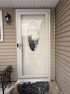 /international/us/2712-schleigel-boulevard-amityville-ny-110105526009/