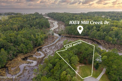 /international/us/1054-mill-creek-drive-minnesott-beach-nc-110103779156/