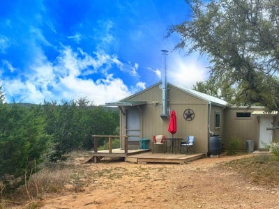 /international/us/889-cr-417-camp-wood-tx-110107265793/