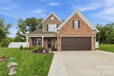 /international/us/222-moravian-court-advance-nc-110108496023/