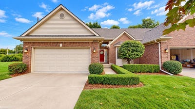 /international/us/20833-belclare-drive-macomb-mi-110110333886/