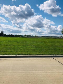 /international/us/1-n-june-street-jerseyville-il-110086669833/