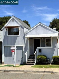 /international/us/1924-marin-street-vallejo-ca-110107872365/