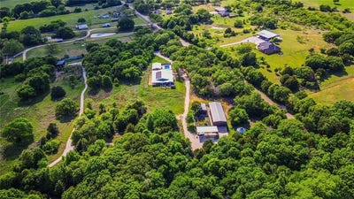 /international/us/6434-county-road-304-grandview-tx-110107808618/