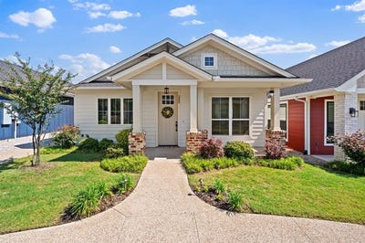 /international/us/322-woodside-trail-waxahachie-tx-110108385433/