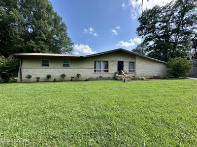 /international/us/204-lankford-street-bruceton-tn-110099304975/