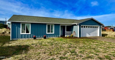 /international/us/1941-nw-admiralty-circle-waldport-or-110097138856/