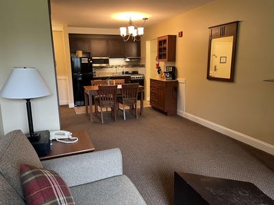 /international/us/157-265-267qtr3-grand-summit-way-dover-vt-110100561290/
