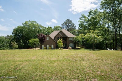 /international/us/185-magnolia-springs-drive-florence-ms-110098539880/